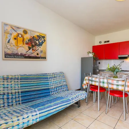 Robinia-pinetine-1 By Interhome Duna Verde